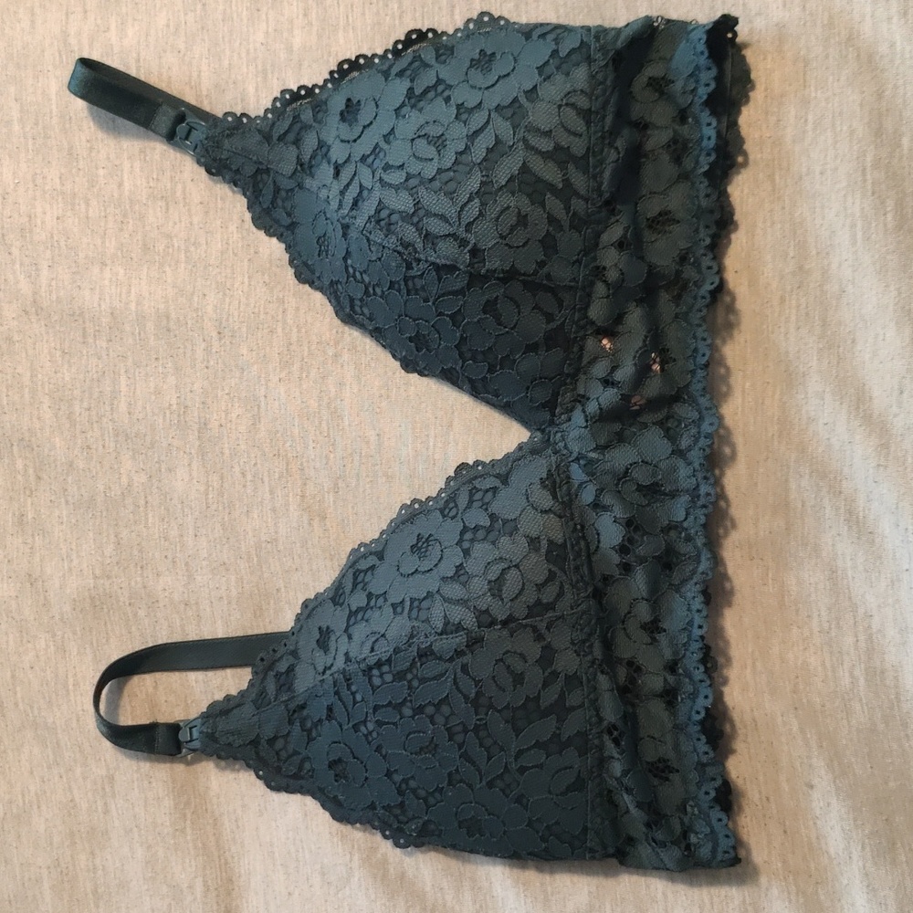 Breastfeeding bra